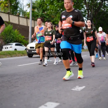 Runner Photo 3937433