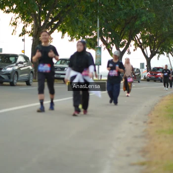 Runner Photo 3937446