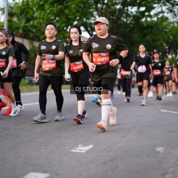 Runner Photo 3937496