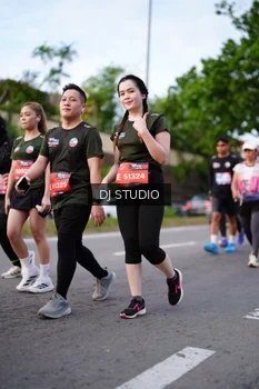 Runner Photo 3937511