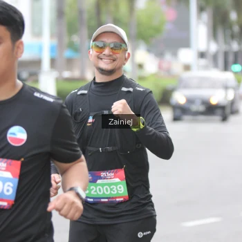 Runner Photo 3937523