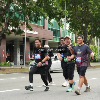 Runner Photo 3937583