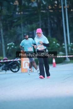 Runner Photo 3937606