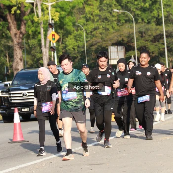 Runner Photo 3937619