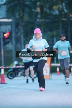 Runner Photo 3937656