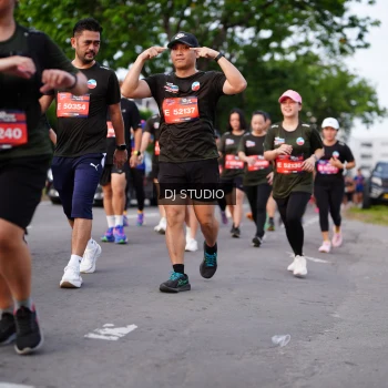 Runner Photo 3937675
