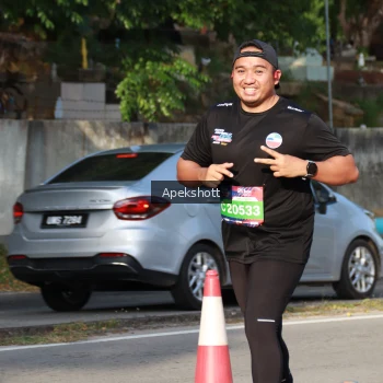 Runner Photo 3937684