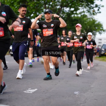 Runner Photo 3937695