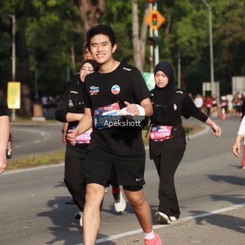 Runner Photo 3937696
