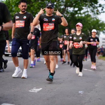 Runner Photo 3937709