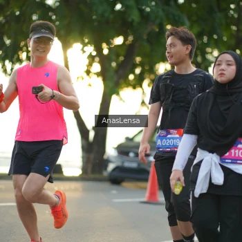Runner Photo 3937812