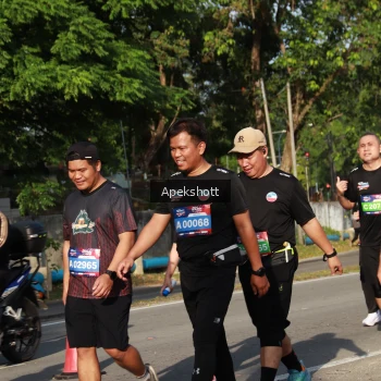 Runner Photo 3937818