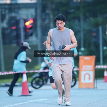 Runner Photo 3937838