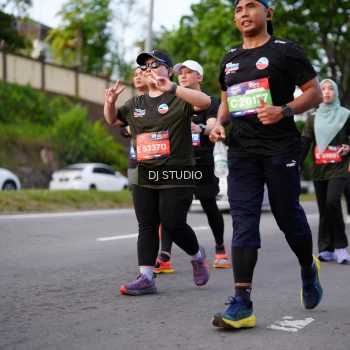 Runner Photo 3937952