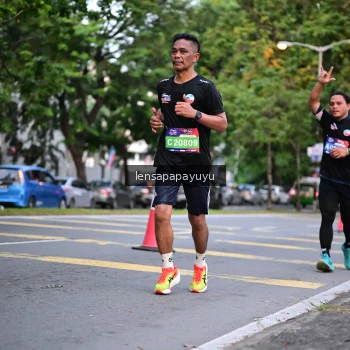 Runner Photo 3938331