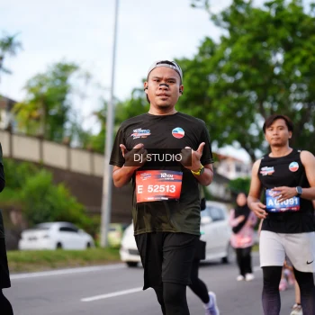 Runner Photo 3938353