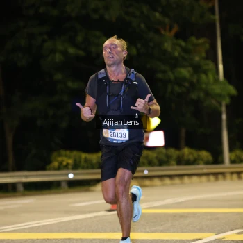 Runner Photo 3939396