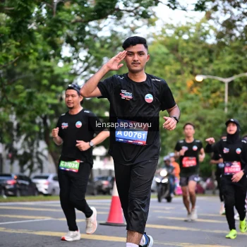 Runner Photo 3939400