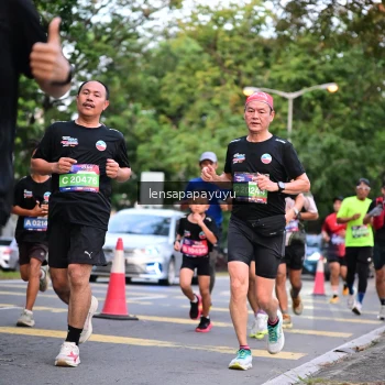 Runner Photo 3939564