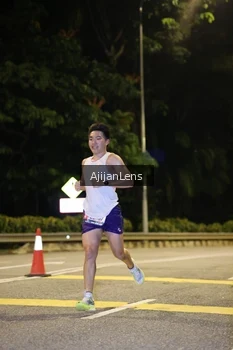Runner Photo 3939676
