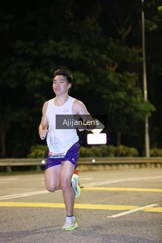 Runner Photo 3939705