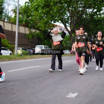 Runner Photo 3940023