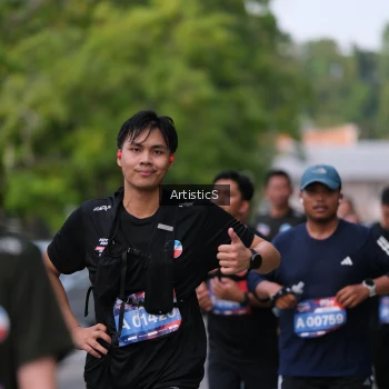 Runner Photo 3940043