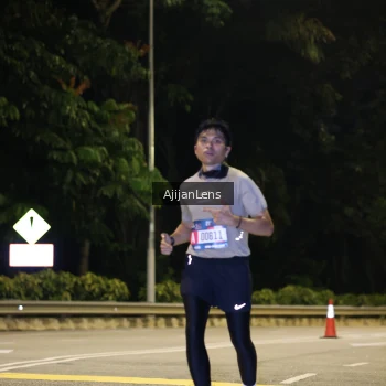 Runner Photo 3940386