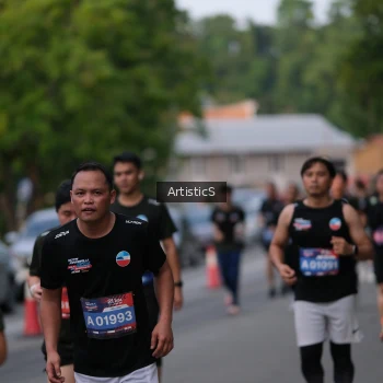 Runner Photo 3940787