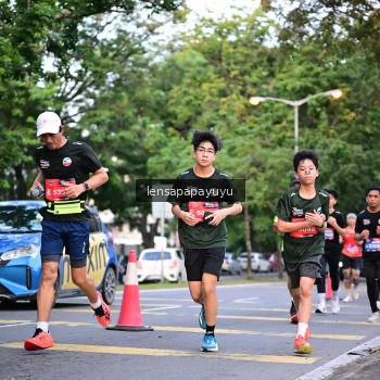 Runner Photo 3940860