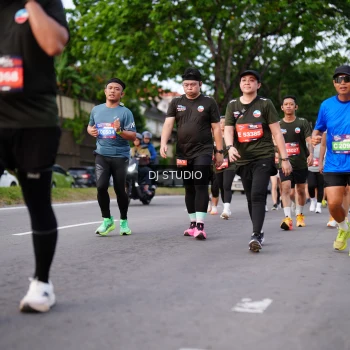 Runner Photo 3941193