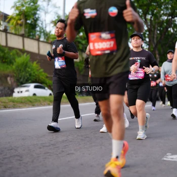 Runner Photo 3941344
