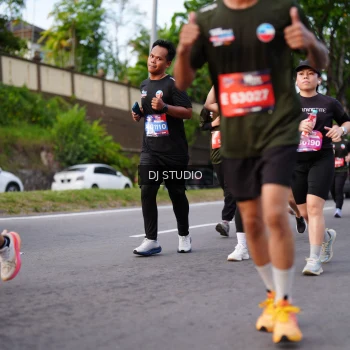 Runner Photo 3941347
