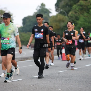 Runner Photo 3941365
