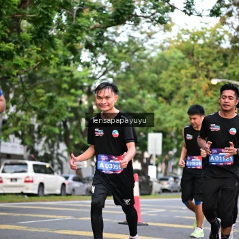 Runner Photo 3941513