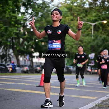 Runner Photo 3942129