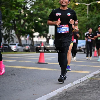Runner Photo 3942465