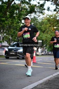 Runner Photo 3942556