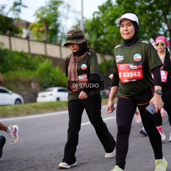 Runner Photo 3942573