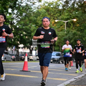 Runner Photo 3942613