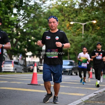 Runner Photo 3942625