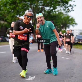 Runner Photo 3942679