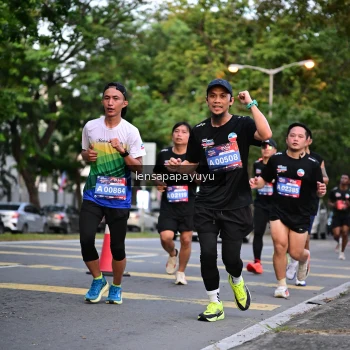 Runner Photo 3942681