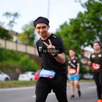 Runner Photo 3942796
