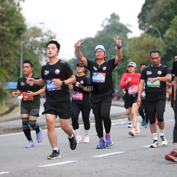 Runner Photo 3942971