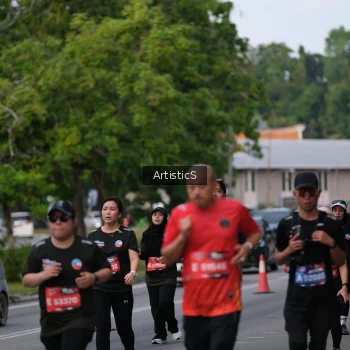 Runner Photo 3943077