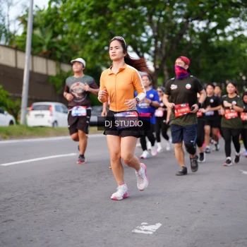 Runner Photo 3943367