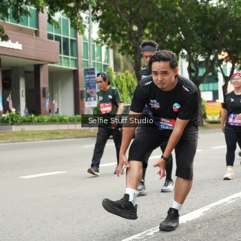 Runner Photo 3943369