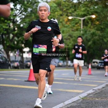 Runner Photo 3943536