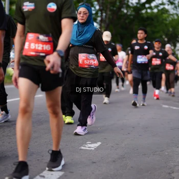 Runner Photo 3943695
